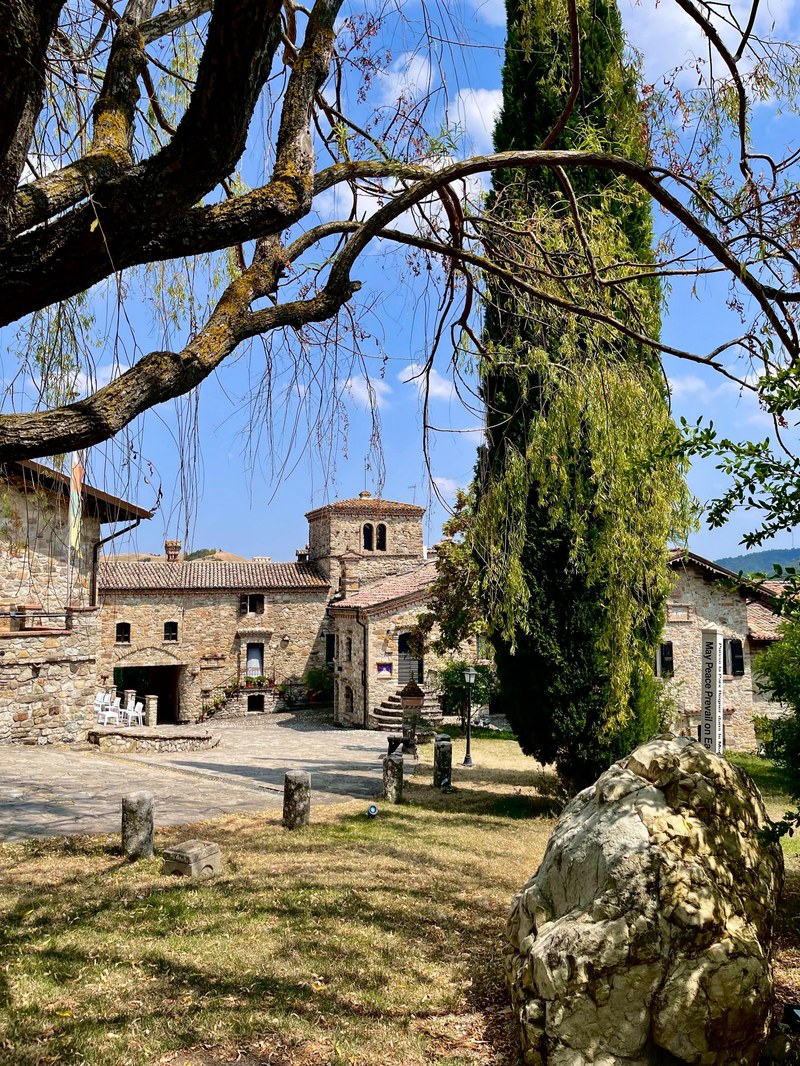 Festa della Repubblica nell'antico borgo di Votigno. Festa della Repubblica nell'antico borgo di Votigno.