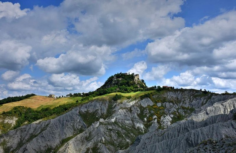 🏰 Orari monumenti territorio canossano - 2024.